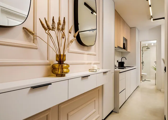 Апартаменты Designer - Ultracentral - Luxury Living